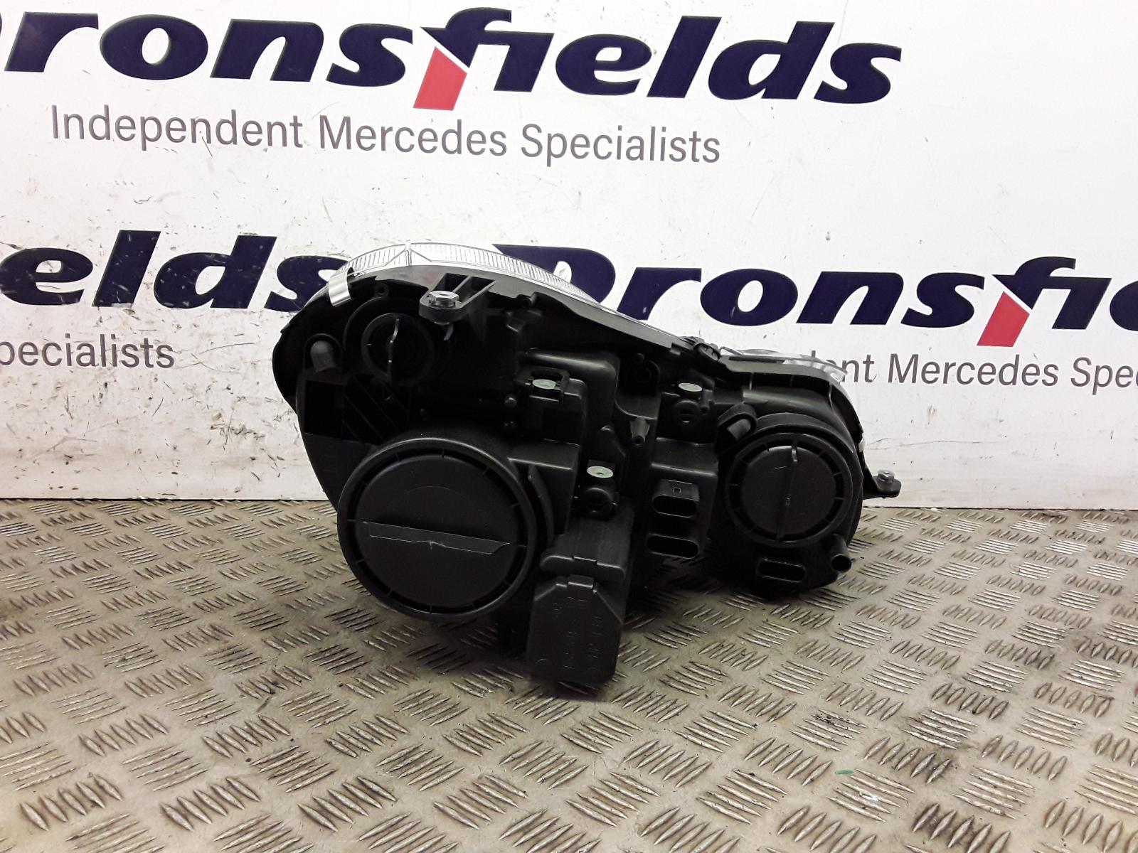 L Headlamp E Class Mercedes 2008