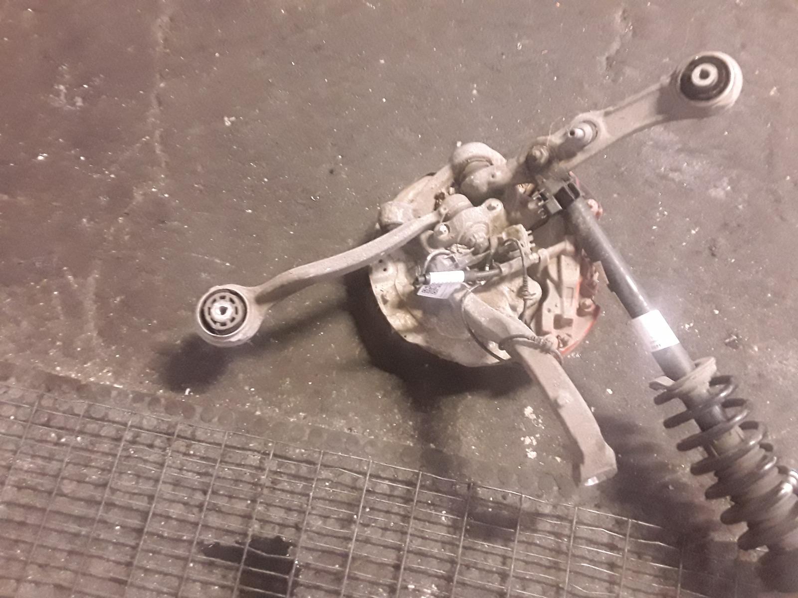 View Auto part LF Hub/Stub Axle Assembly Mercedes E Class 2018