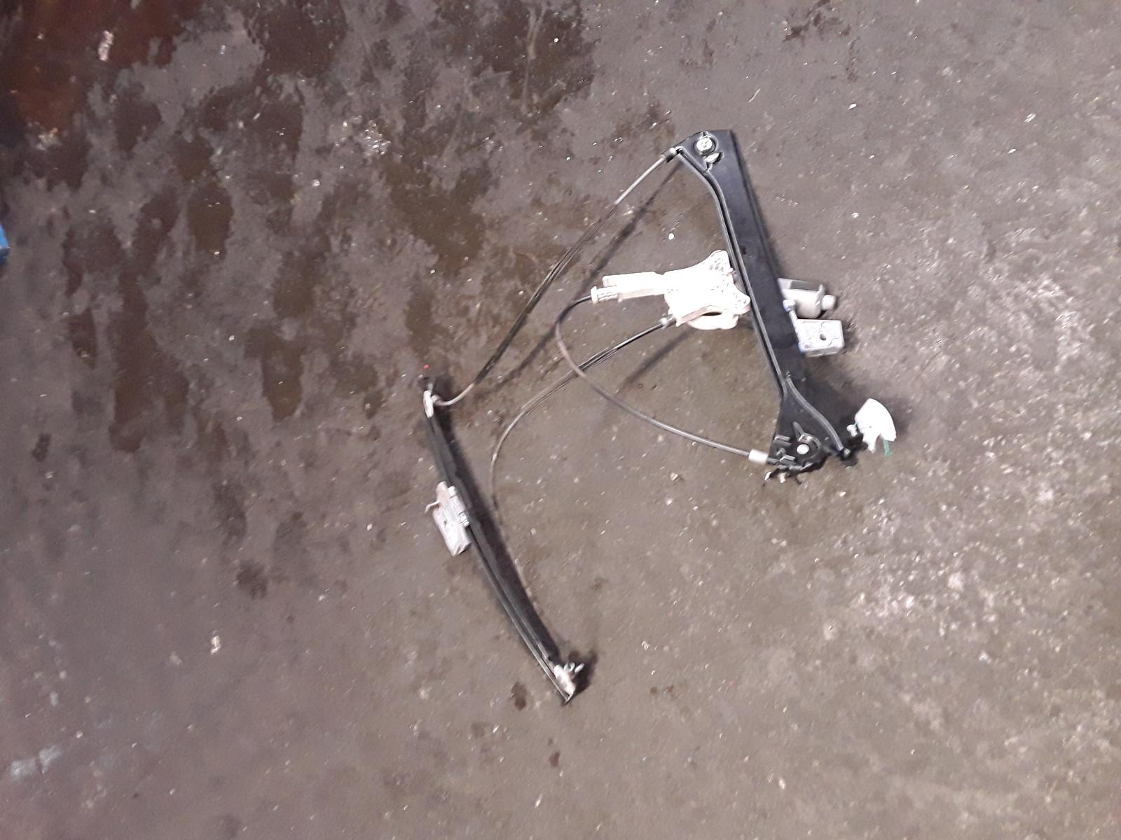 View Auto part LF Window Regulator Mercedes Clk 2003