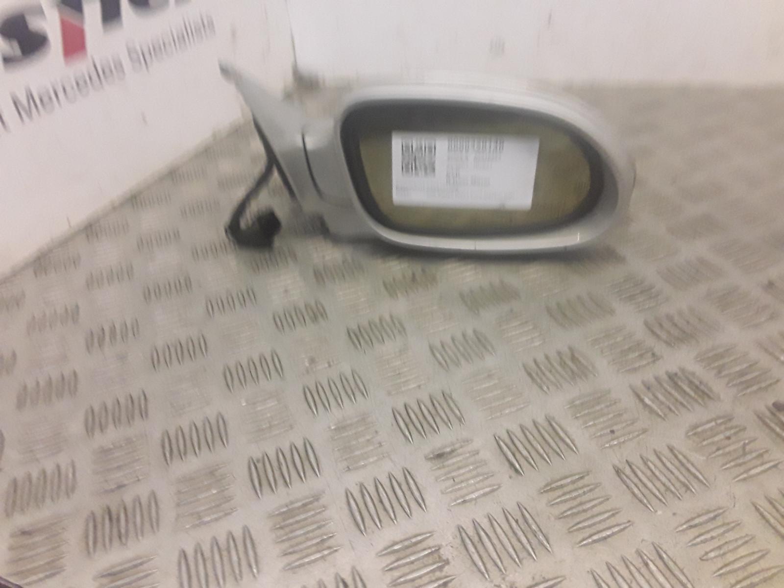View Auto part R Door Mirror Mercedes Clk 2003