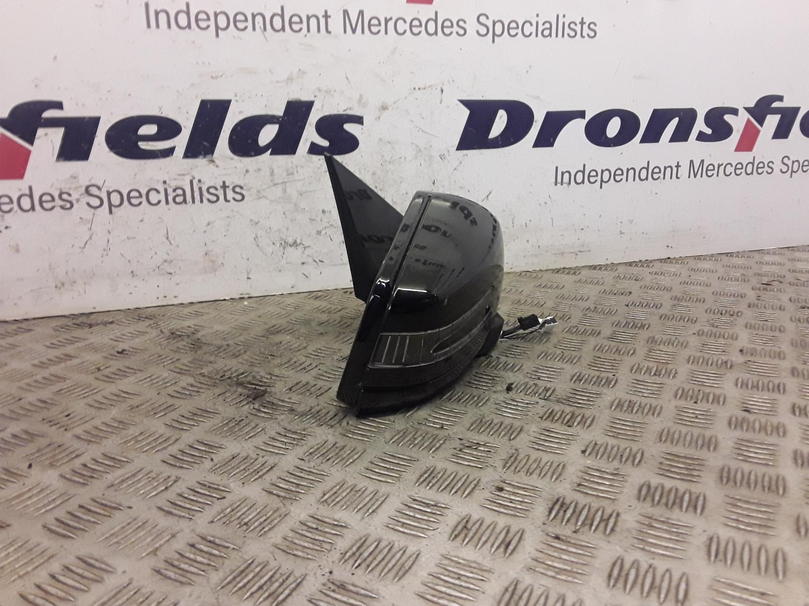 2013 Mercedes E Class R Door Mirror View Auto part R Door Mirror Mercedes E Class 2013