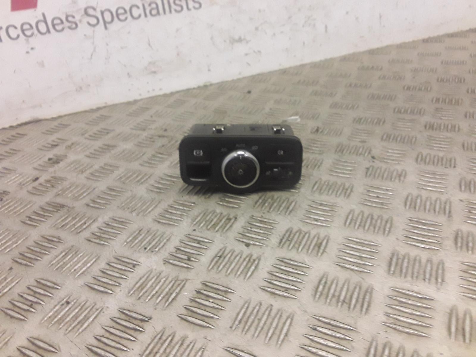 View Auto part Headlight Switch Mercedes Sprinter 2018