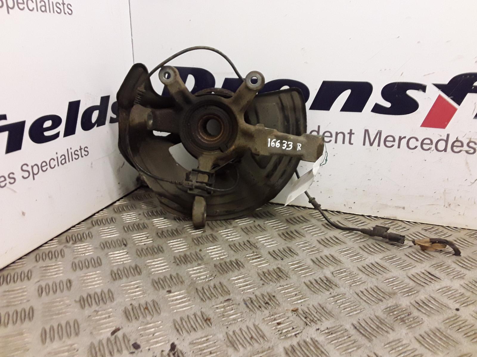 2017 Mercedes Gla Class RF Hub/Stub Axle Assembly View Auto part RF Hub/Stub Axle Assembly Mercedes Gla Class 2017