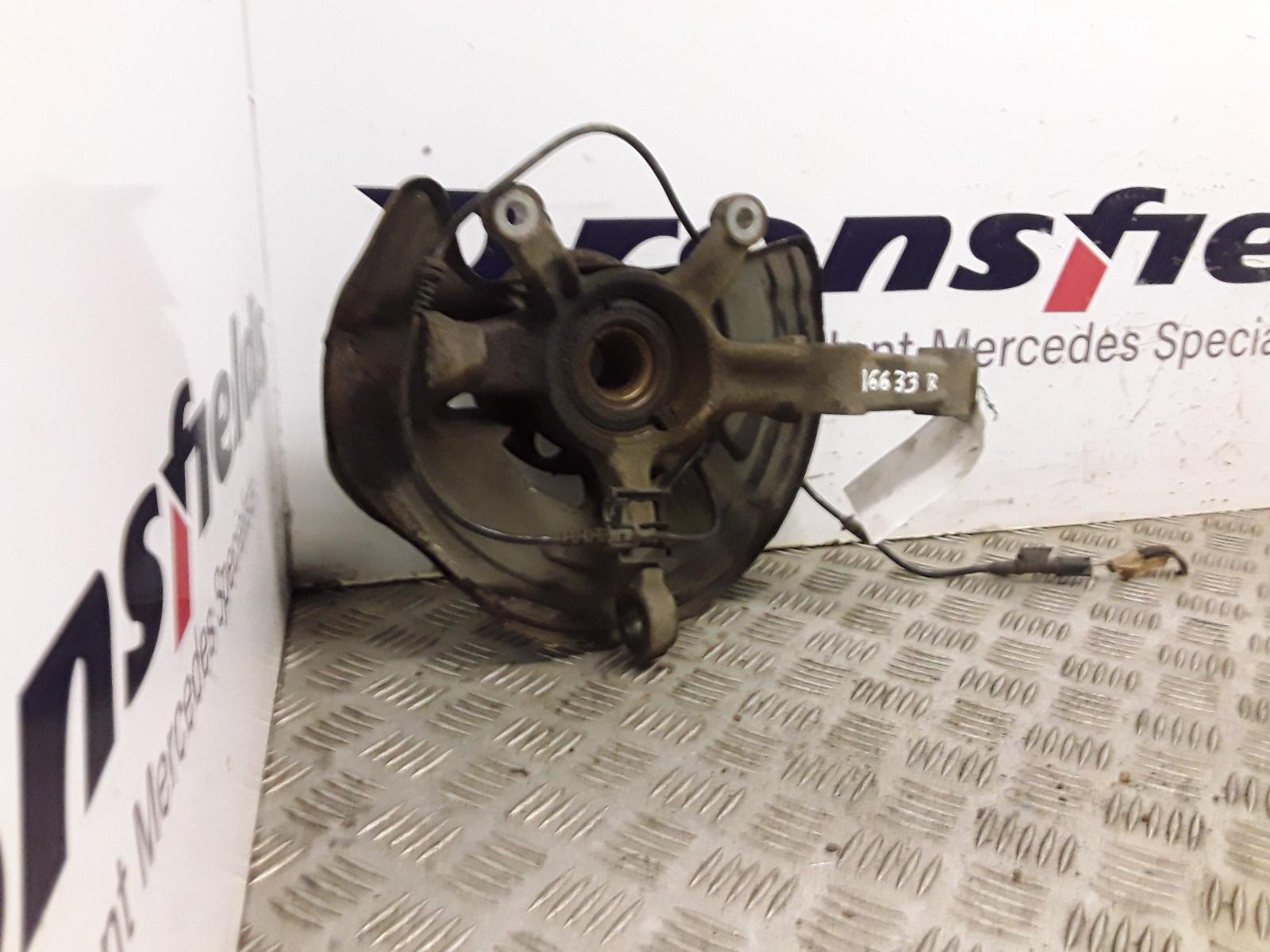 2017 Mercedes Gla Class RF Hub/Stub Axle Assembly View Auto part RF Hub/Stub Axle Assembly Mercedes Gla Class 2017