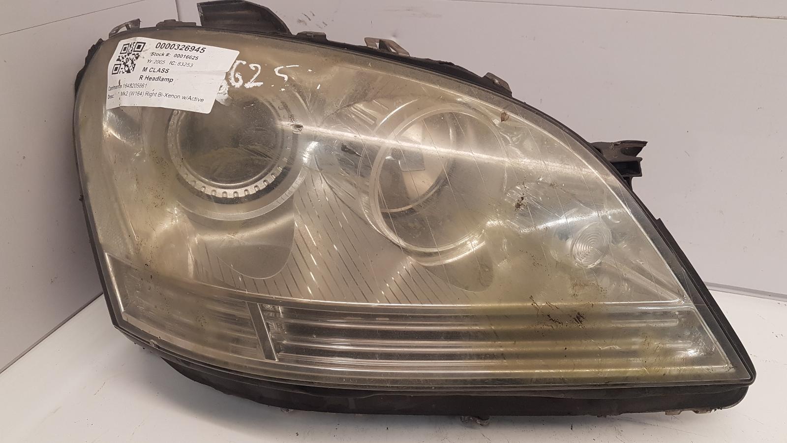 View Auto part R Headlamp Mercedes M Class 2005