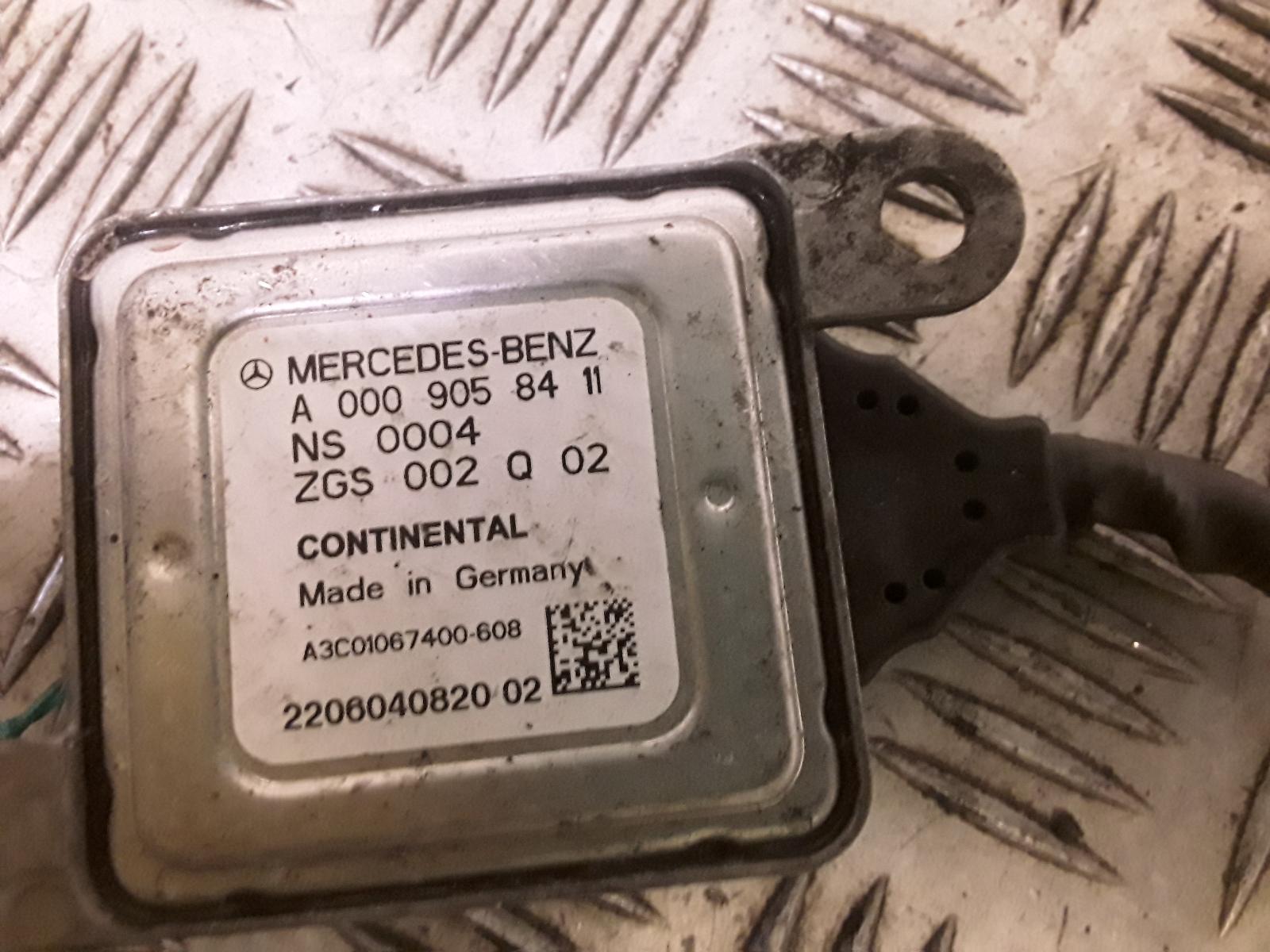 View Auto part Oxygen Sensor Mercedes Sprinter 2017