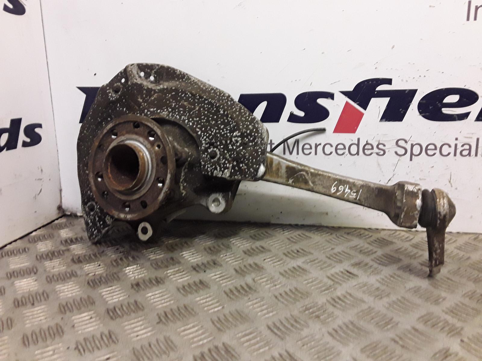 View Auto part RF Hub/Stub Axle Assembly Mercedes C Class 2016