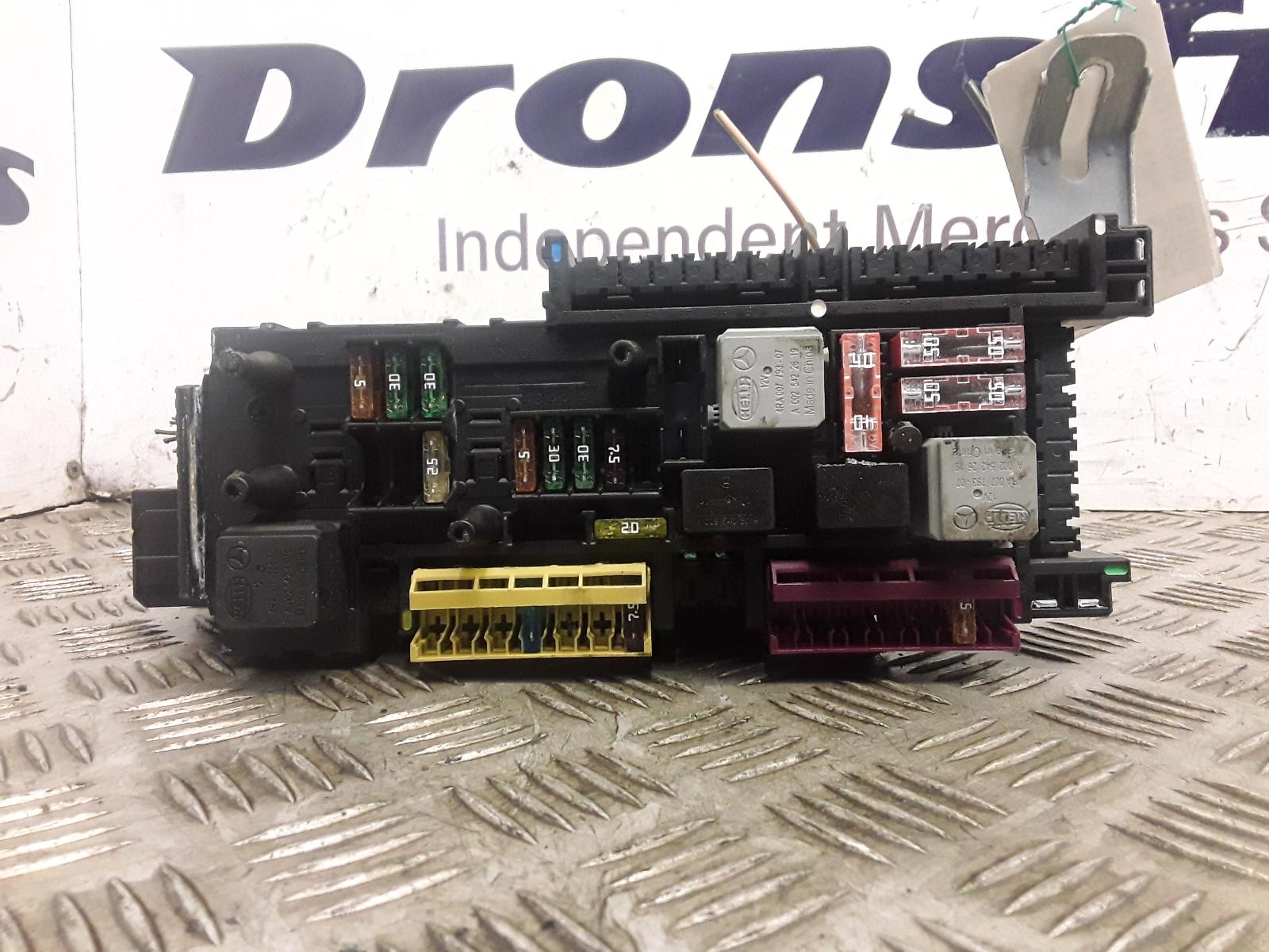 View Auto part Fuse Box Mercedes Gla Class 2017