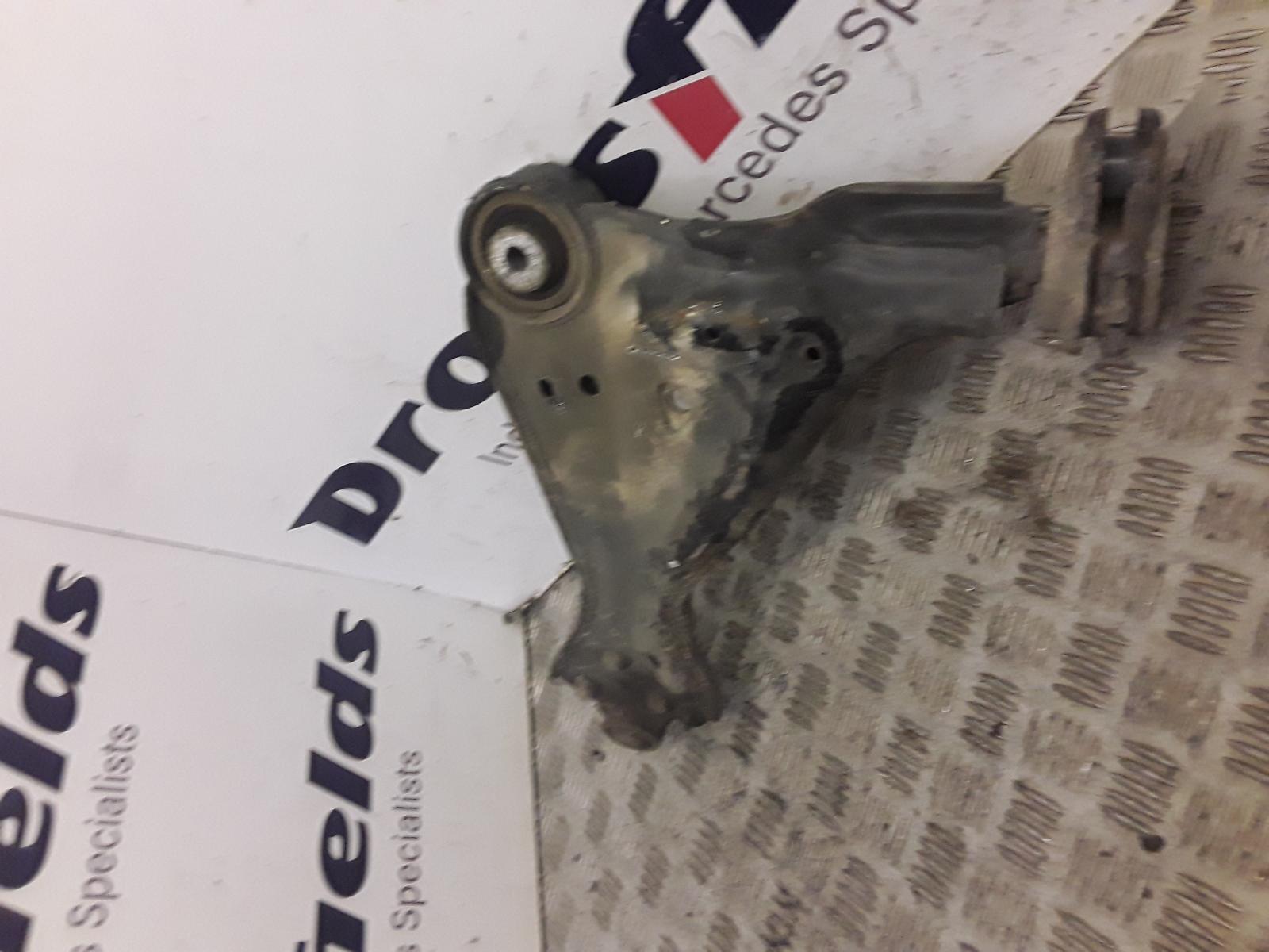 LF Lower Control Arm Vito Mercedes 2019