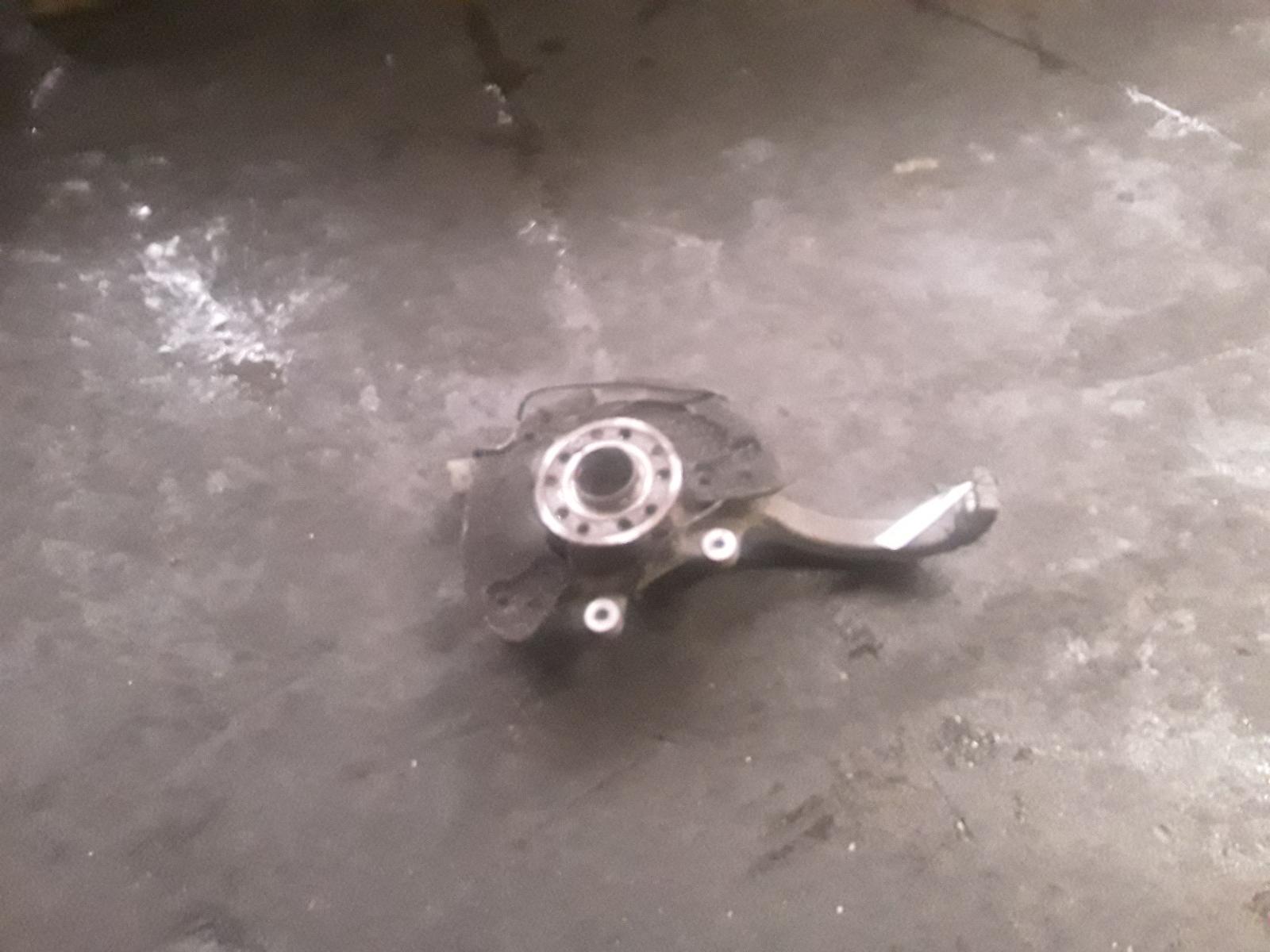 View Auto part LF Hub/Stub Axle Assembly Mercedes E Class 2017