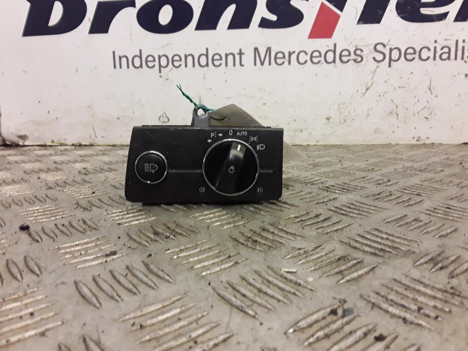 View Auto part Headlight Switch Mercedes E Class 2007