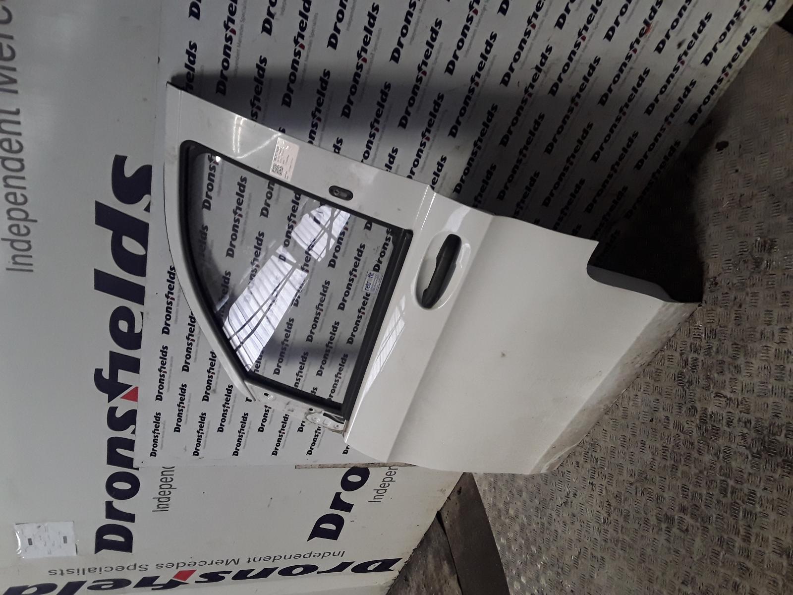 View Auto part L Front Door Mercedes Vito 2018