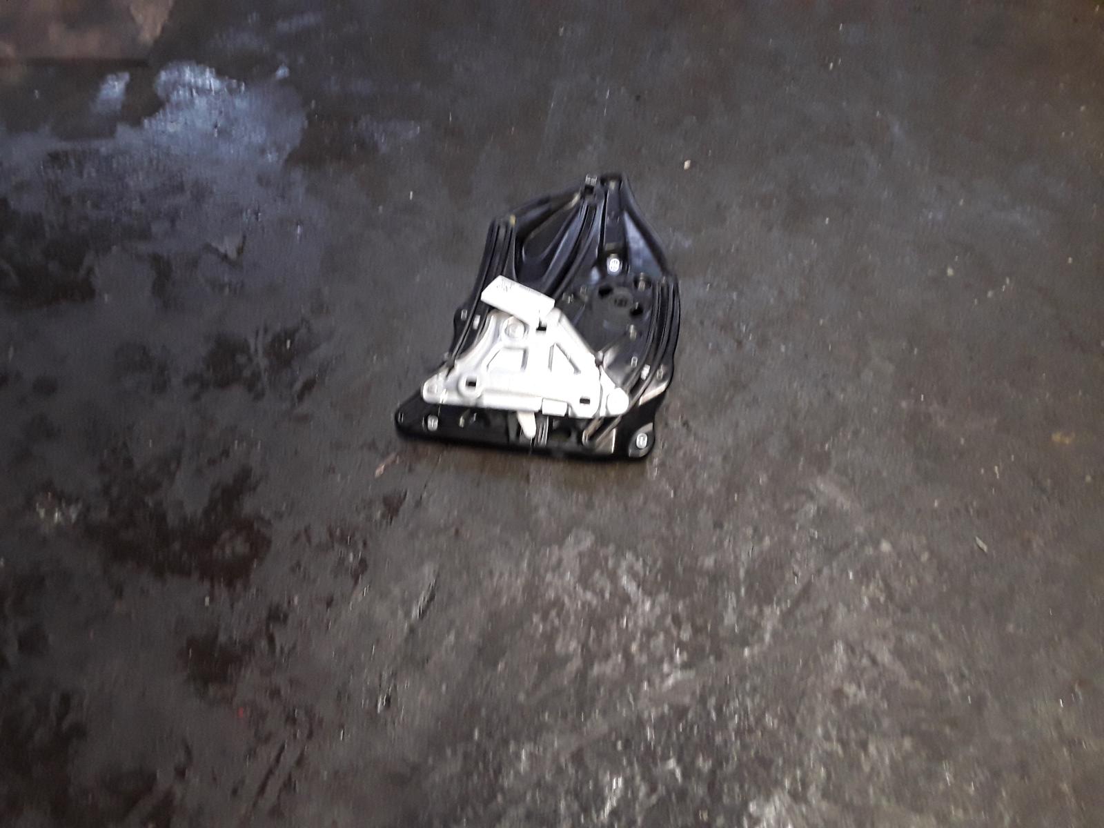View Auto part RR Window Regulator Mercedes E Class 2013