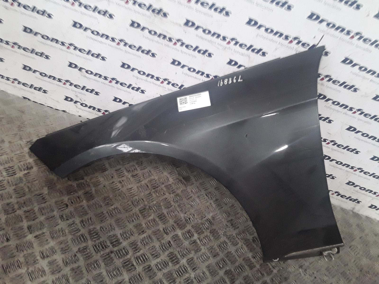 View Auto part L Wing Mercedes E Class 2016