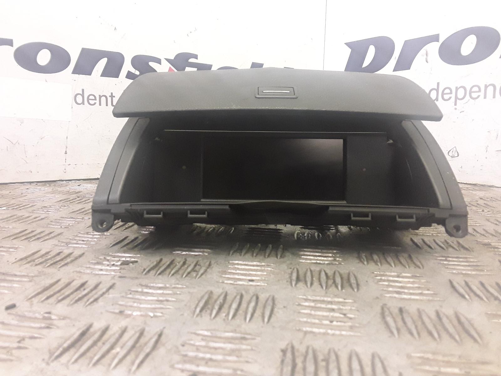 View Auto part Radio Display Mercedes C Class 2010