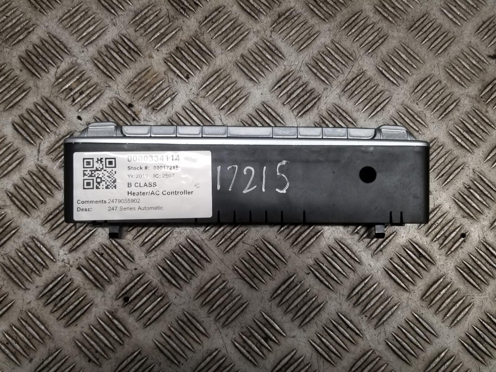 View Auto part Heater/AC Controller Mercedes B Class 2019