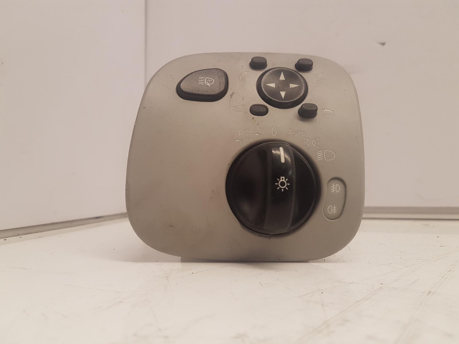 View Auto part Headlight Switch Mercedes Clk 2003