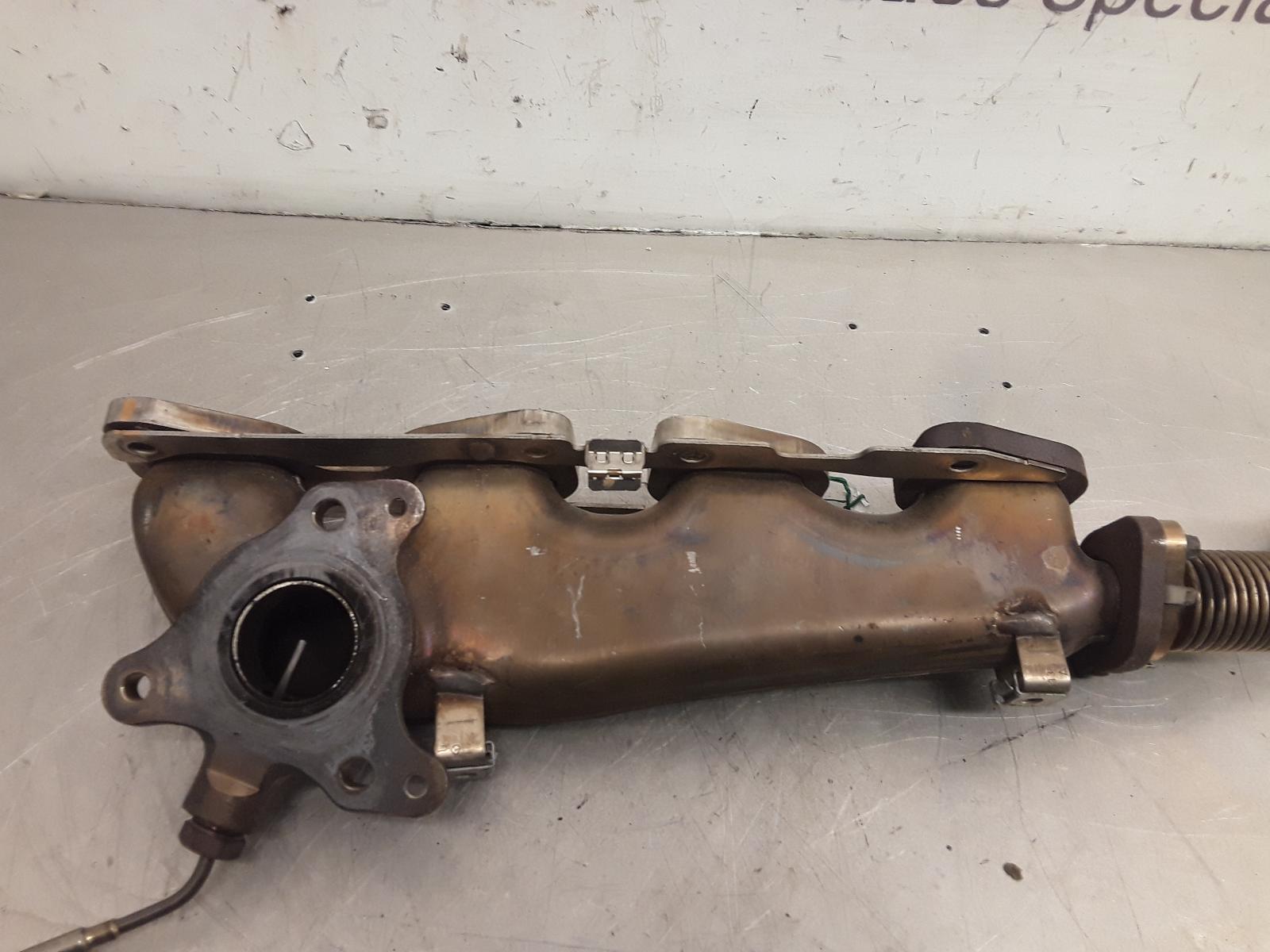 View Auto part Exhaust Manifold Mercedes Sprinter 2017
