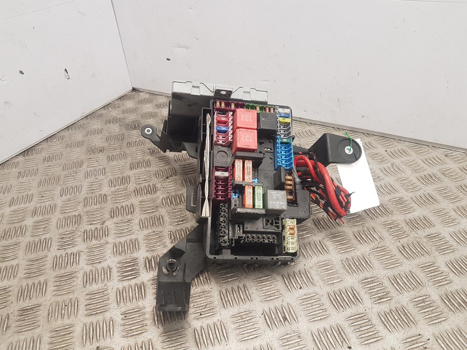 View Auto part Fuse Box Mercedes C Class 2017