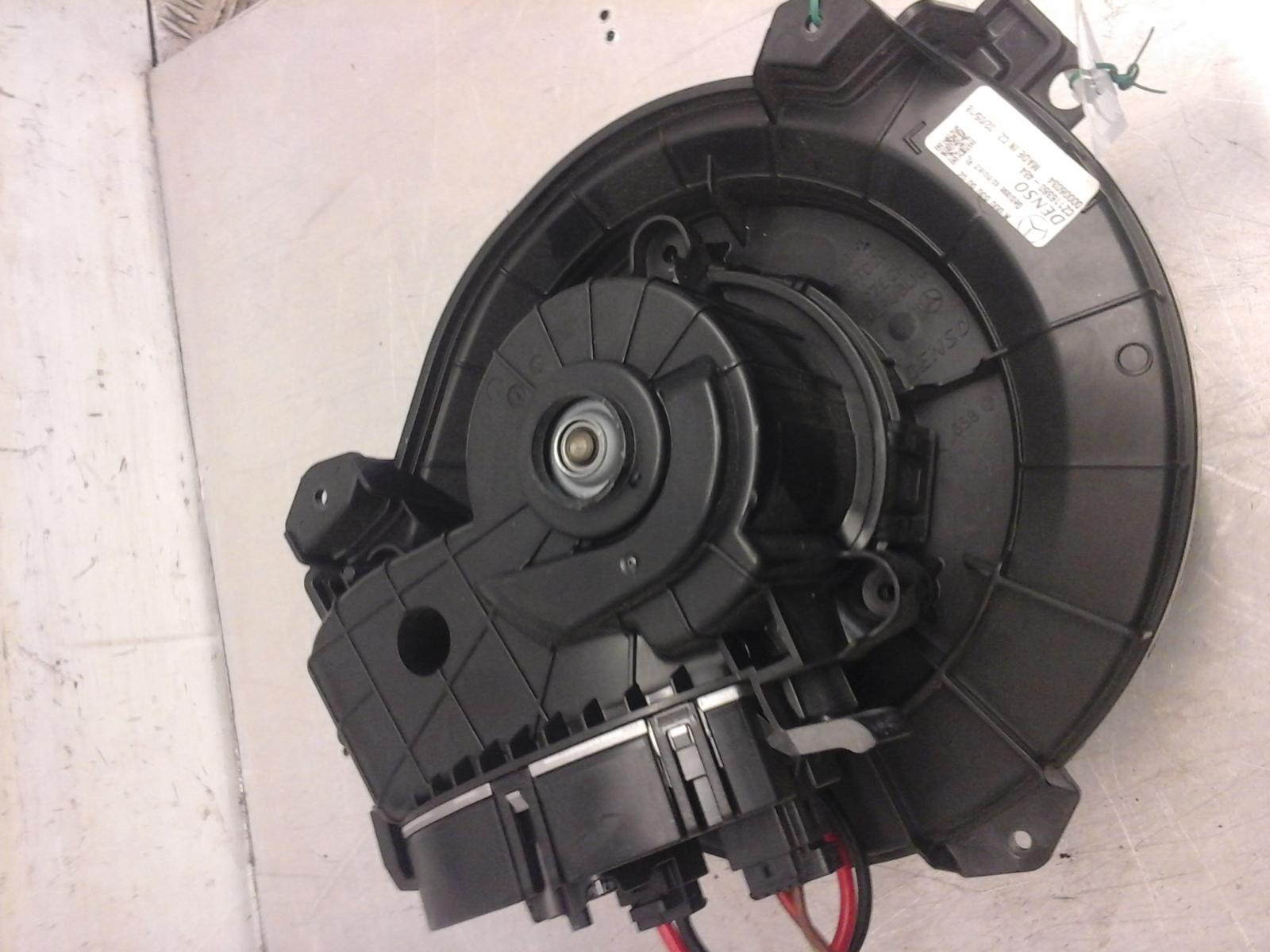 2017 Mercedes Sprinter Heater Motor/Assembly View Auto part Heater Motor/Assembly Mercedes Sprinter 2017
