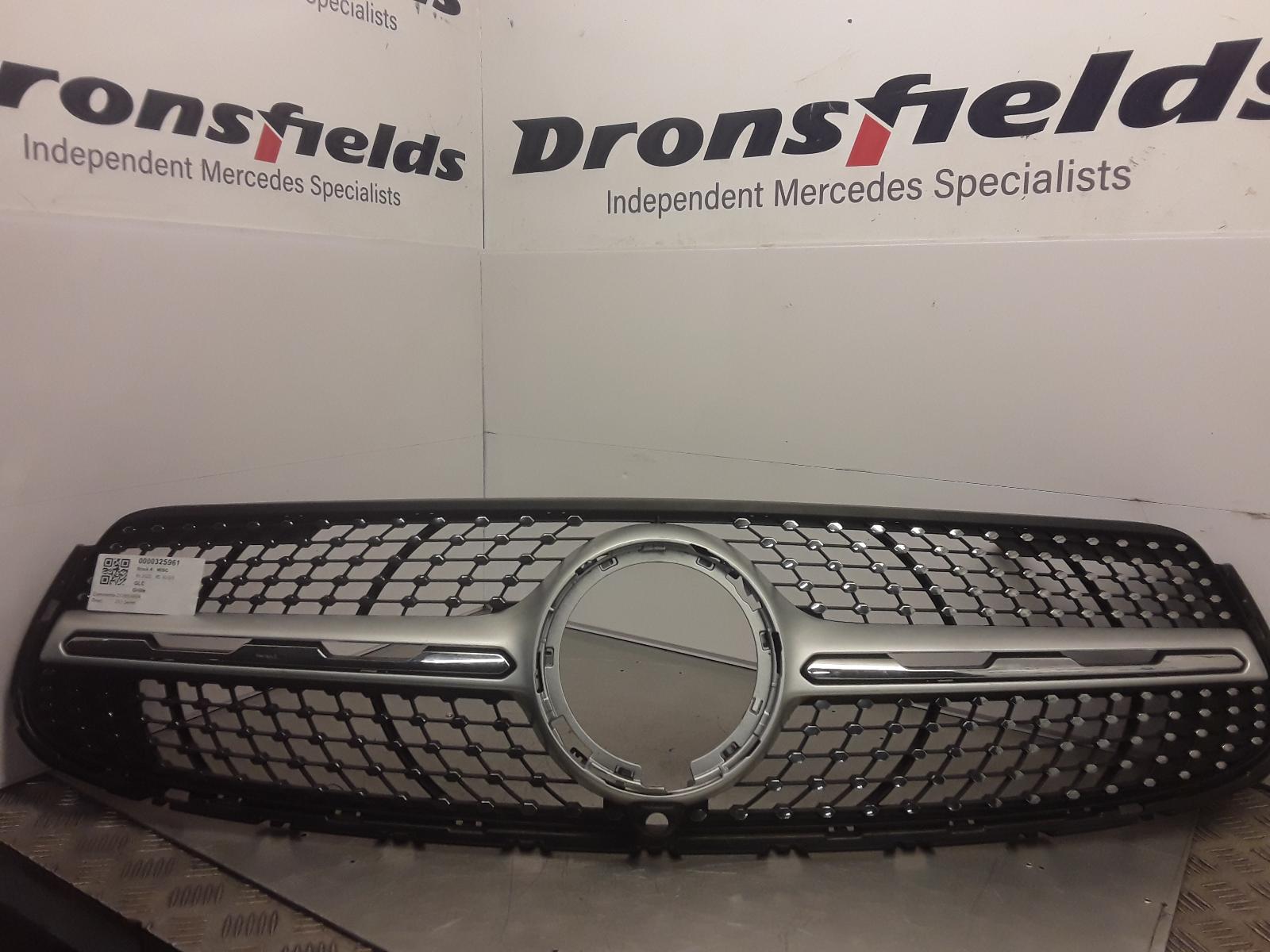 View Auto part Grille Mercedes Glc 2022