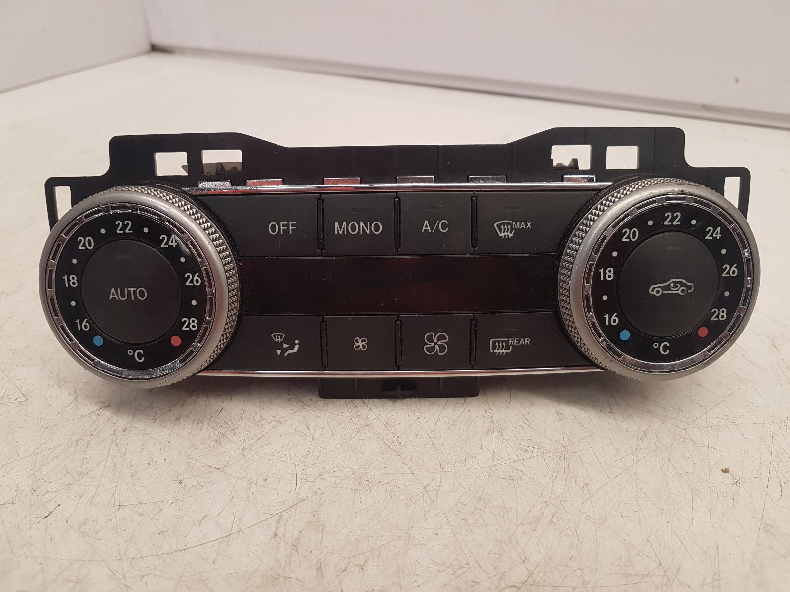 View Auto part Heater/AC Controller Mercedes C Class 2010