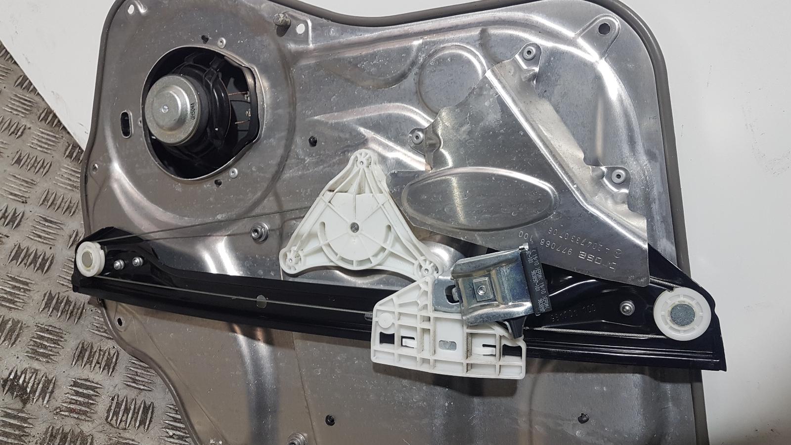 View Auto part Door Panel Mercedes C Class 2010