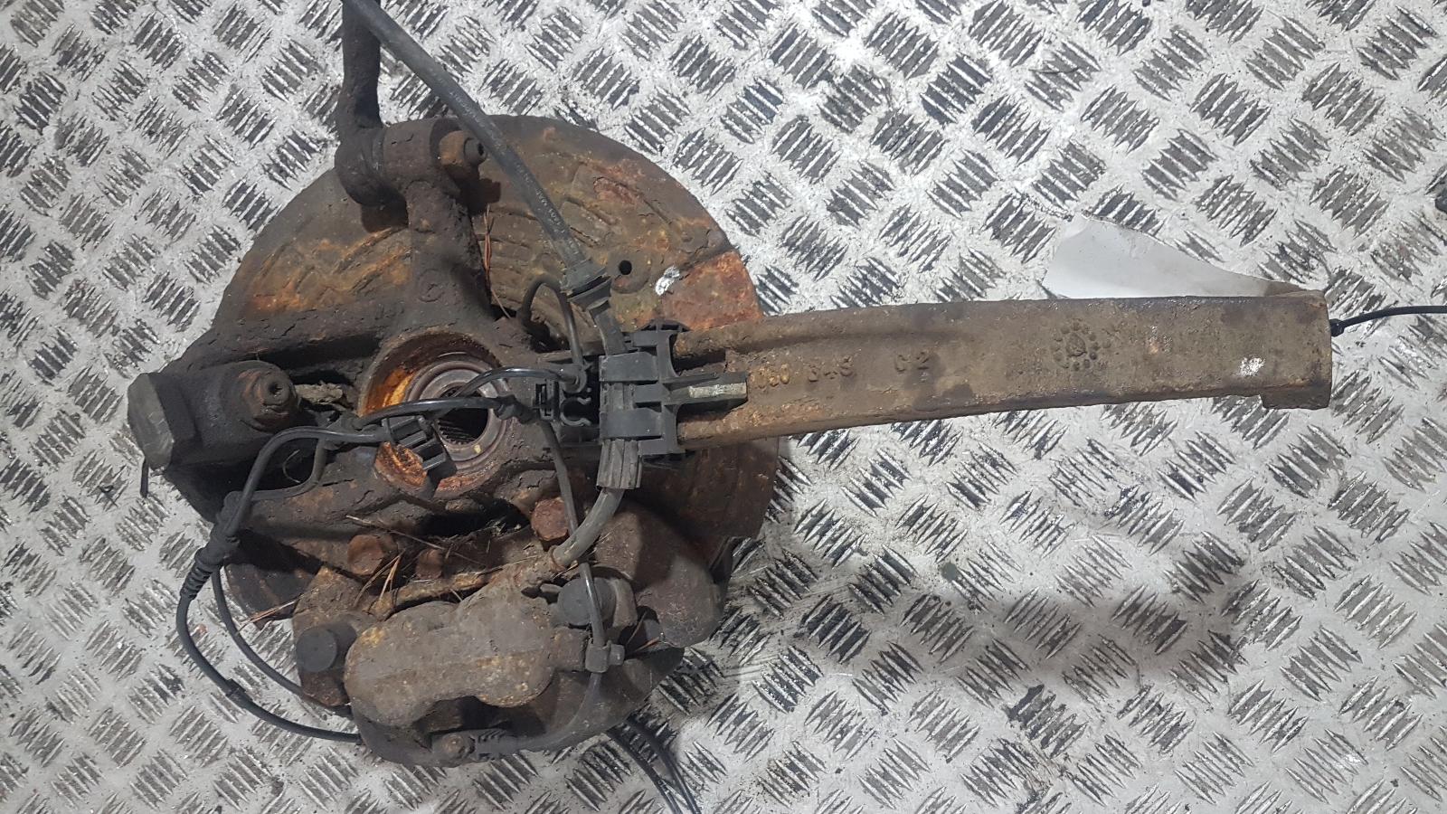 View Auto part RF Hub/Stub Axle Assembly Mercedes M Class 2005