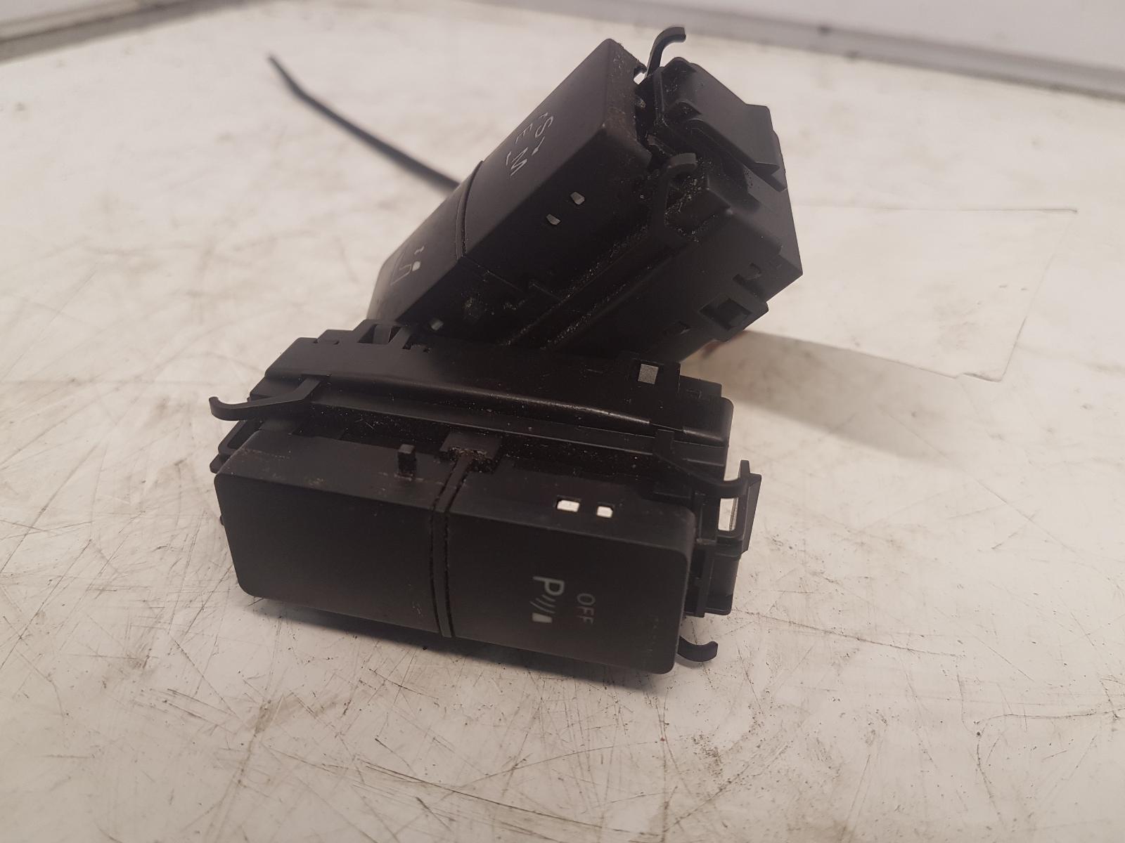 View Auto part Misc Unknown Unknown 2015
