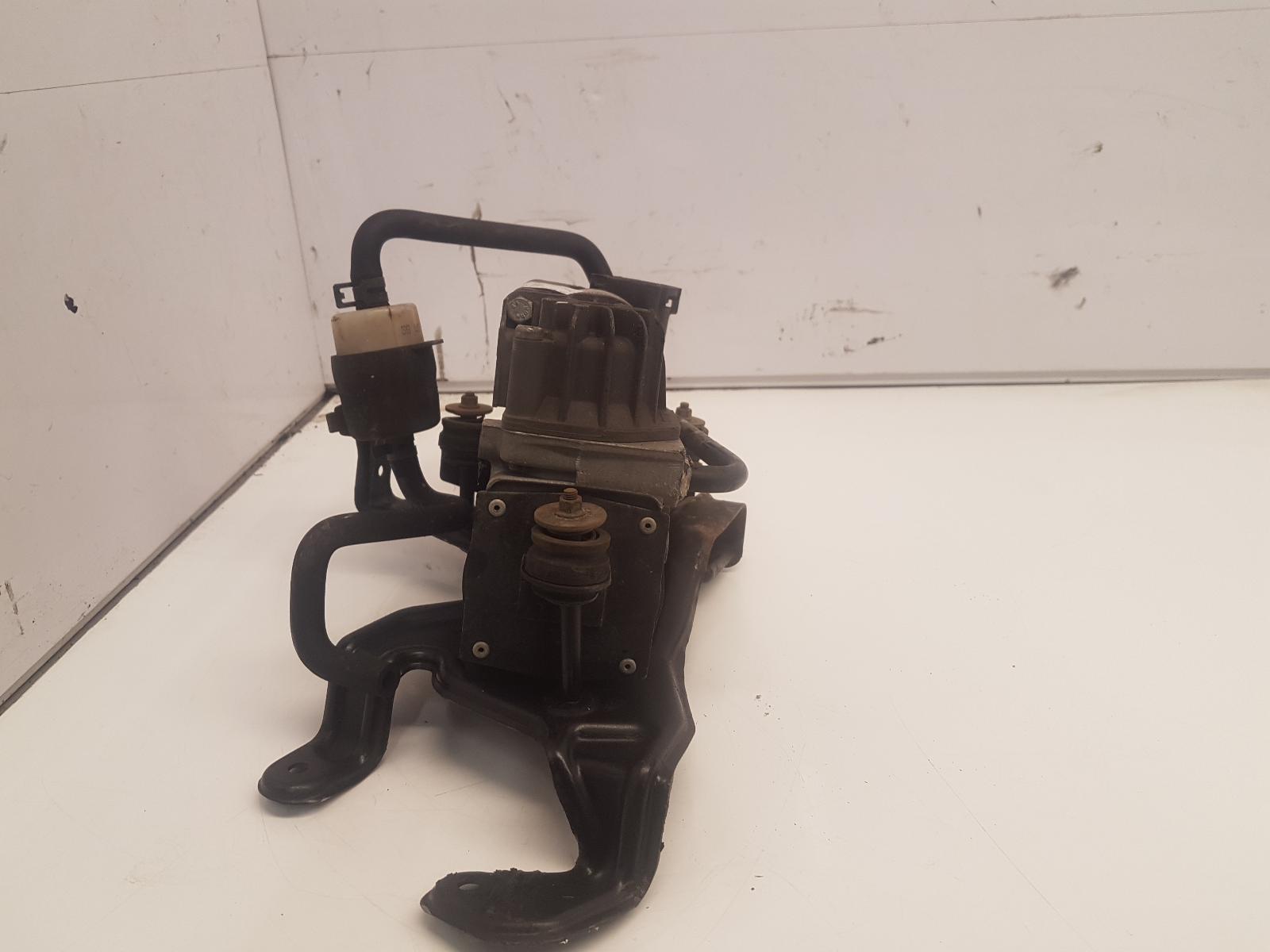 View Auto part Air Pump Mercedes E Class 2006