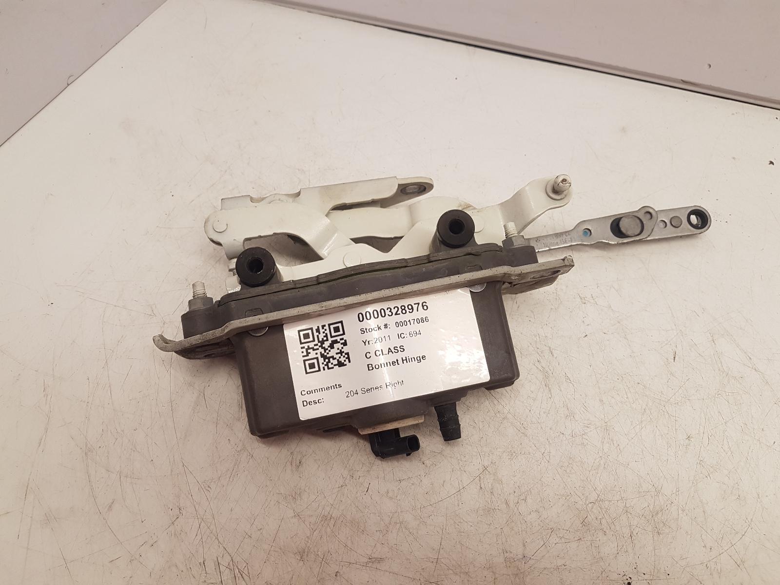 View Auto part Bonnet Hinge Mercedes C Class 2011