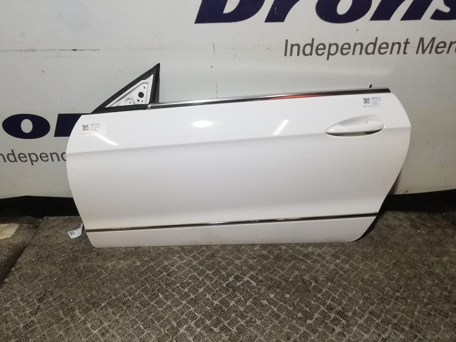 View Auto part L Front Door Mercedes E Class 2012