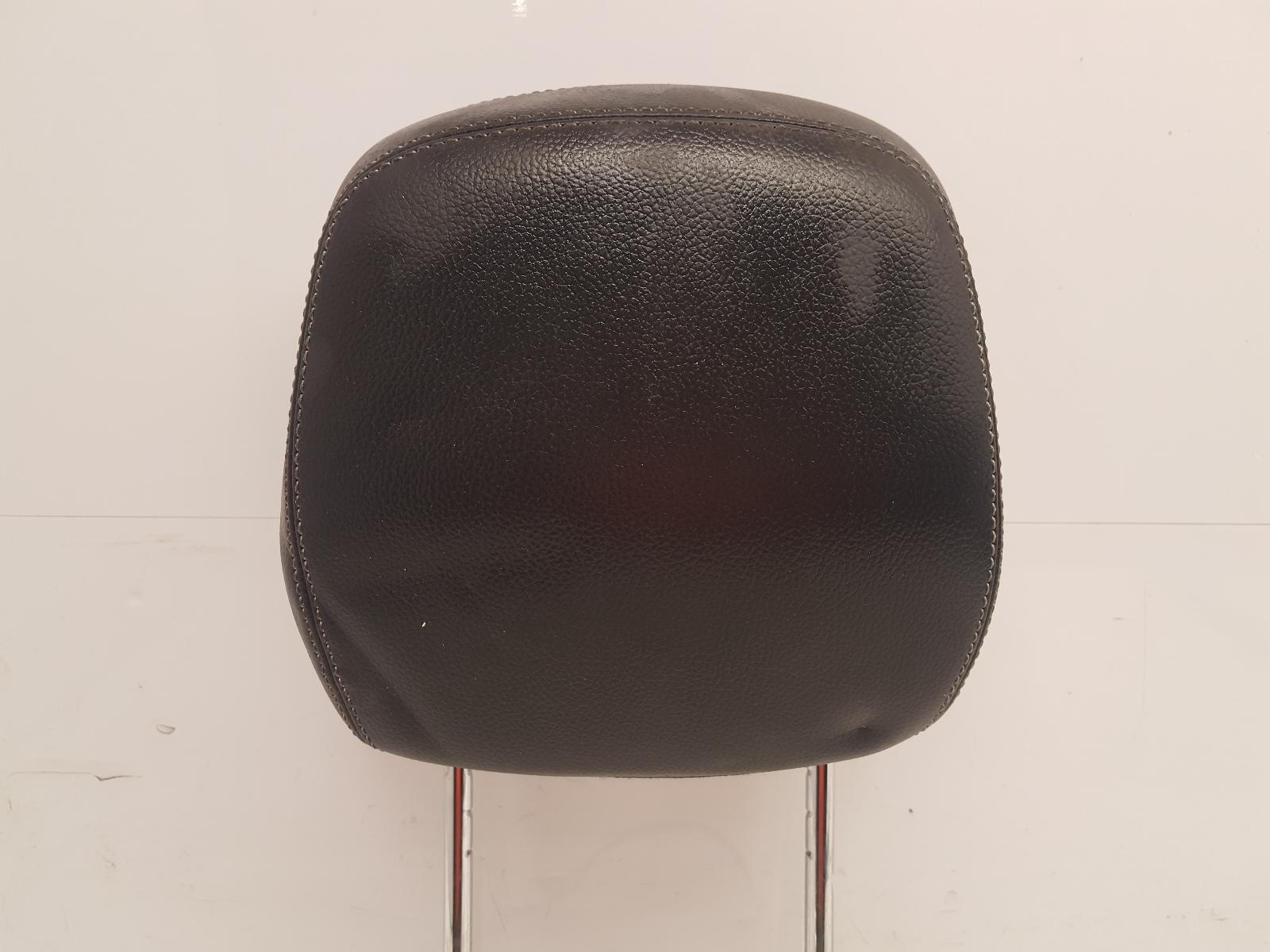 2013 Mercedes E Class Headrest View Auto part Headrest Mercedes E Class 2013
