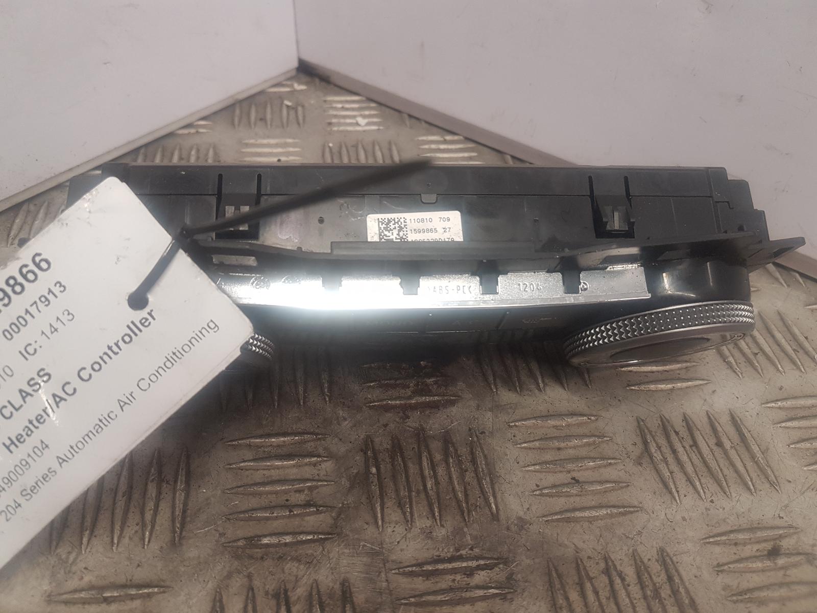 View Auto part Heater/AC Controller Mercedes C Class 2010