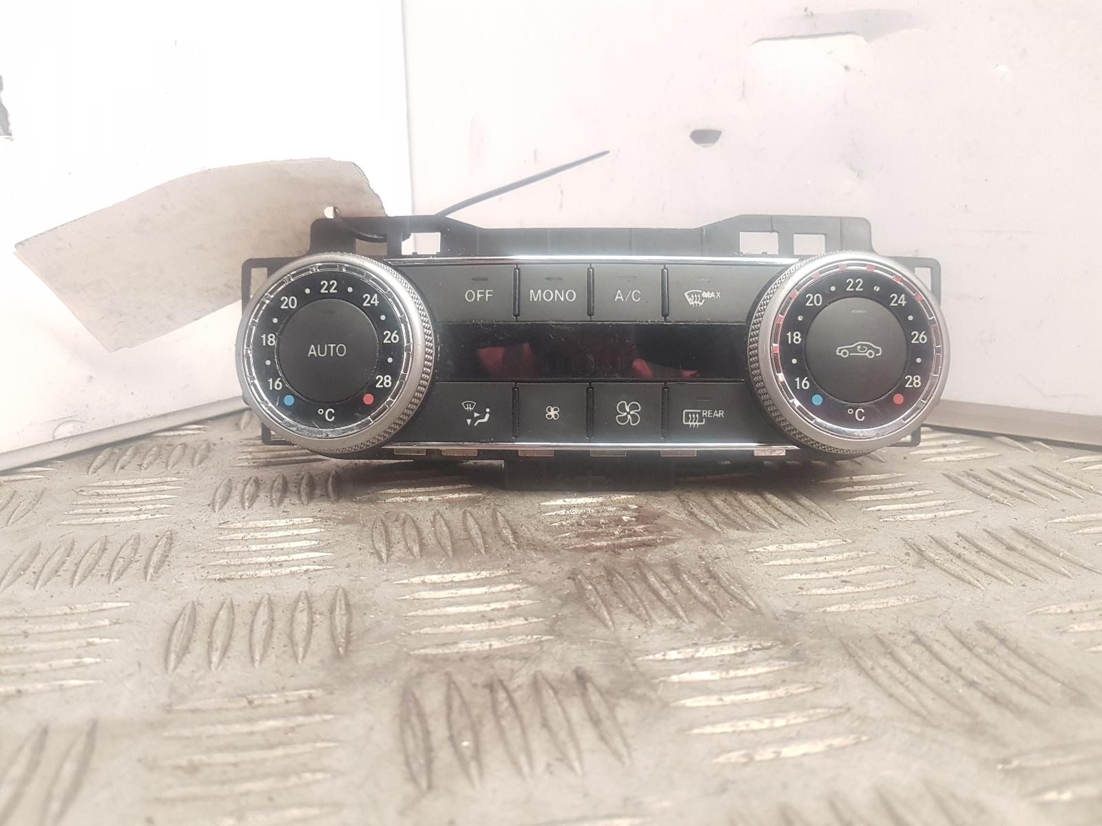 View Auto part Heater/AC Controller Mercedes C Class 2010