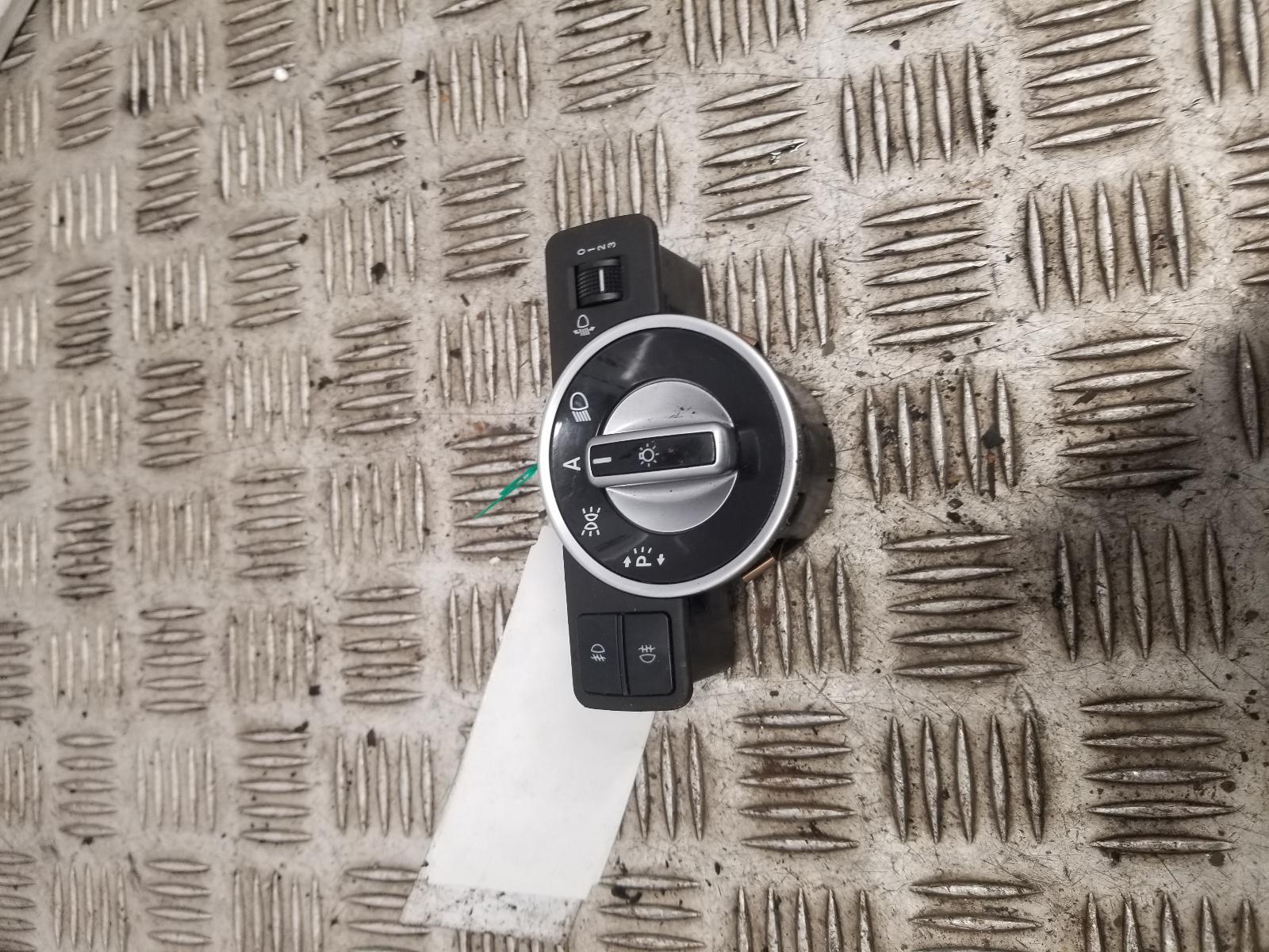 View Auto part Headlight Switch Mercedes C Class 2010