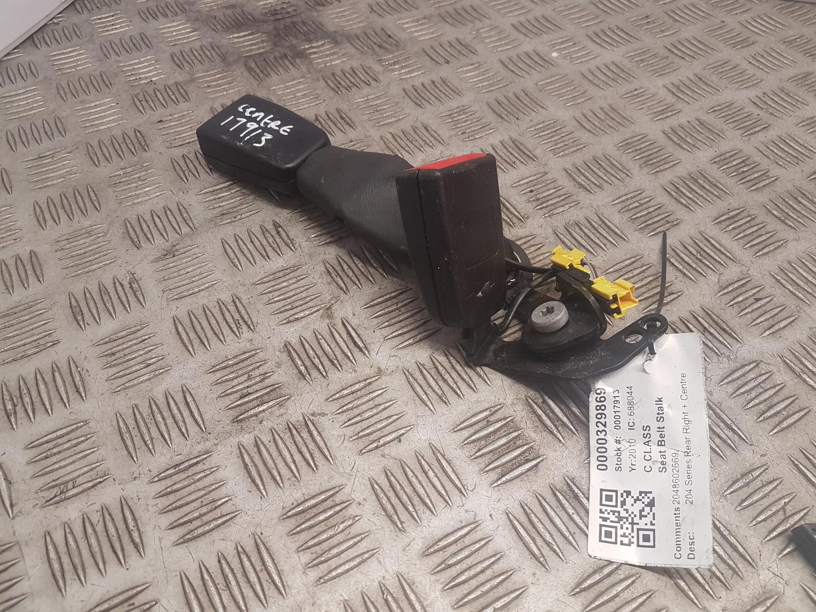 View Auto part Seat Belt Mercedes C Class 2010