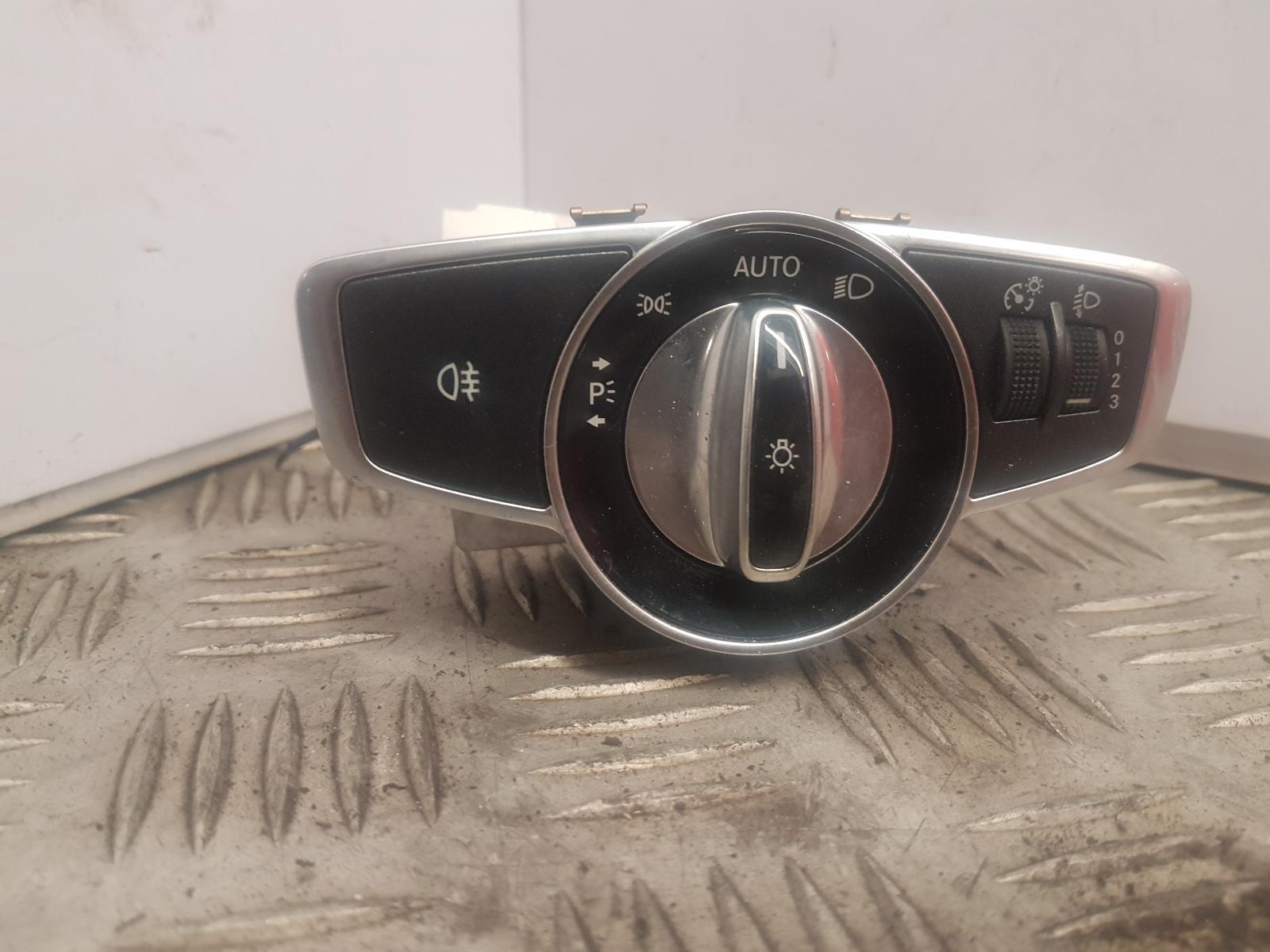 View Auto part Headlight Switch Mercedes C Class 2015