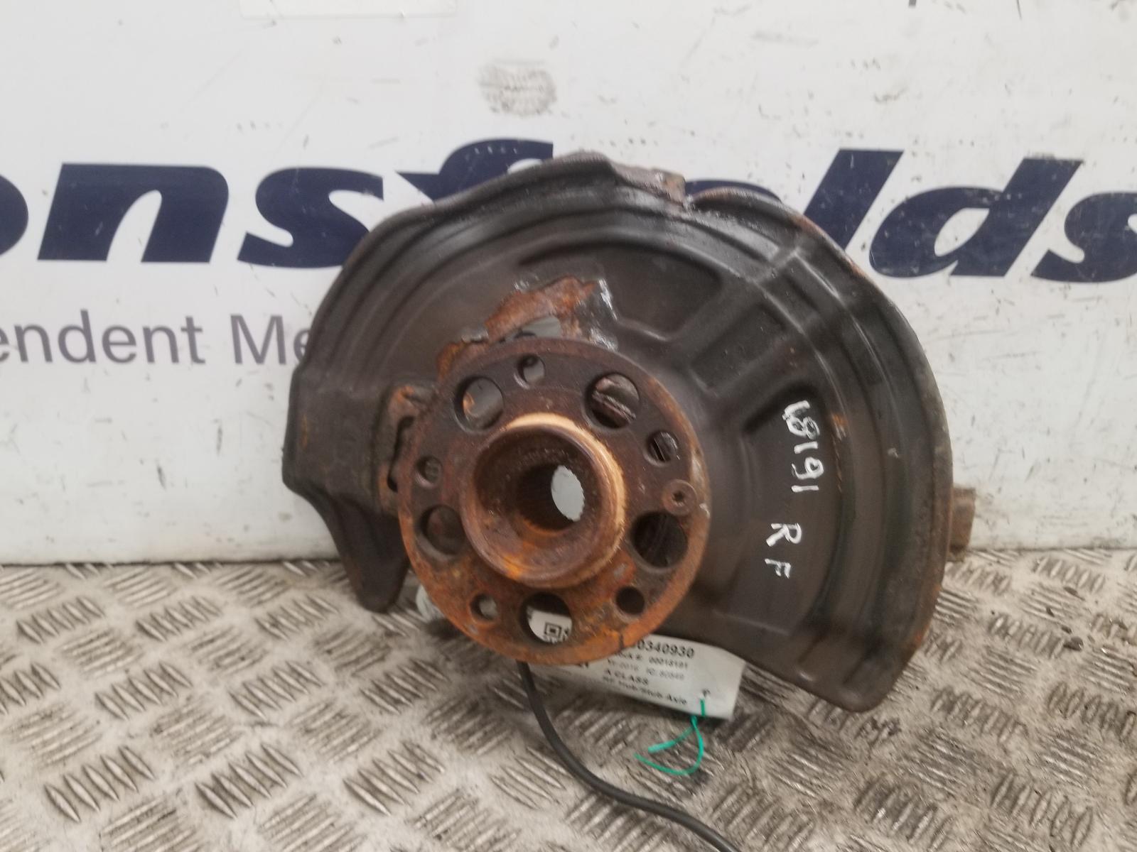 View Auto part RF Hub/Stub Axle Assembly Mercedes A Class 2016
