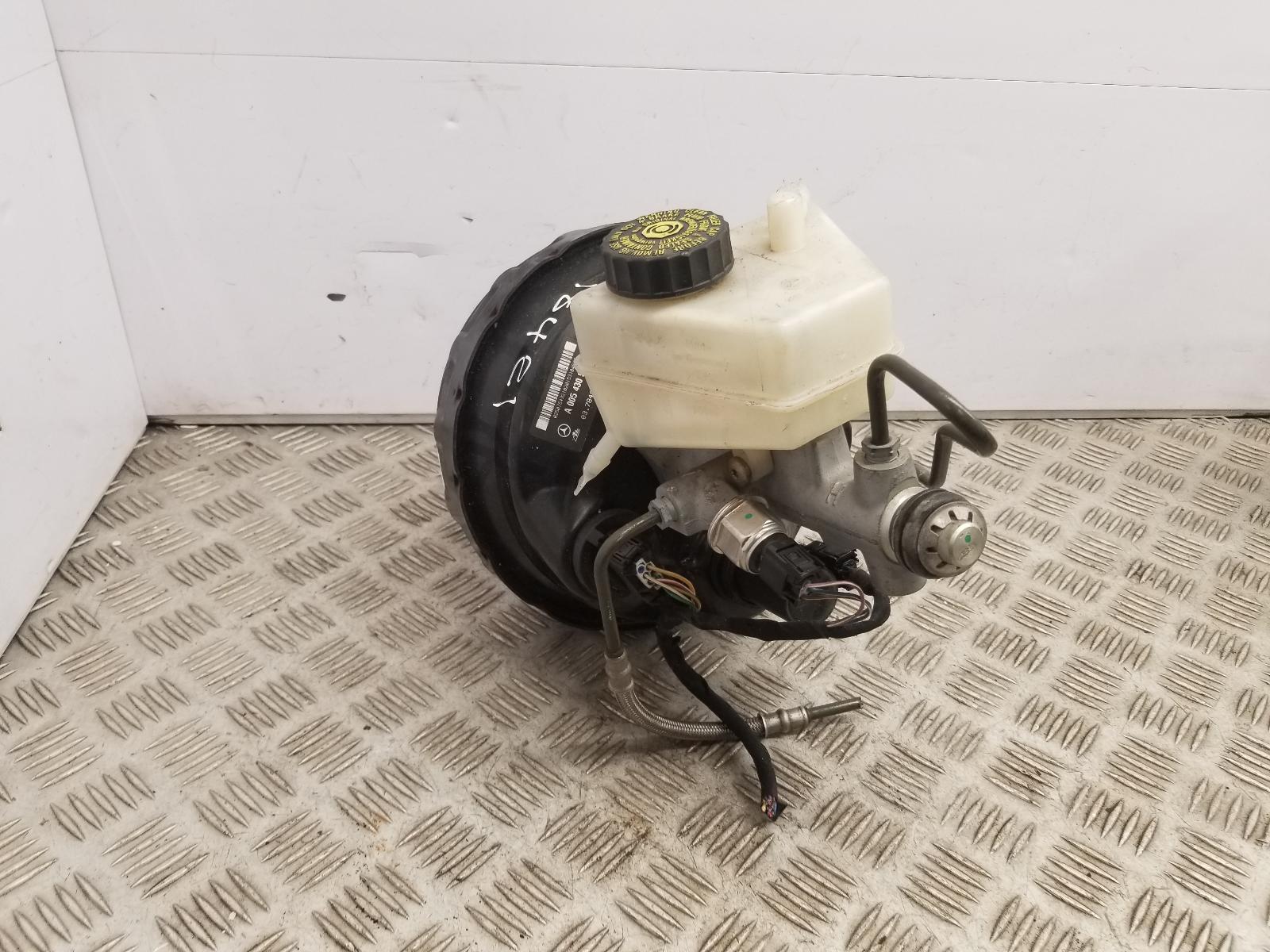 View Auto part Brake Servo Mercedes Clk 2003