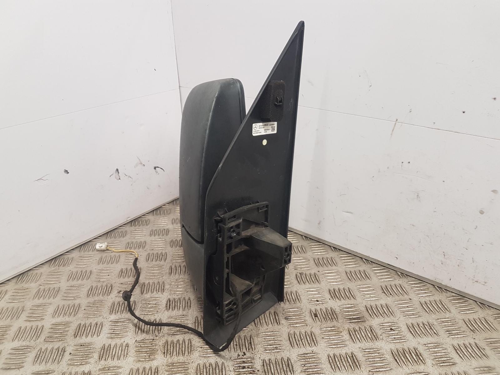 2019 Mercedes Sprinter R Door Mirror View Auto part R Door Mirror Mercedes Sprinter 2019