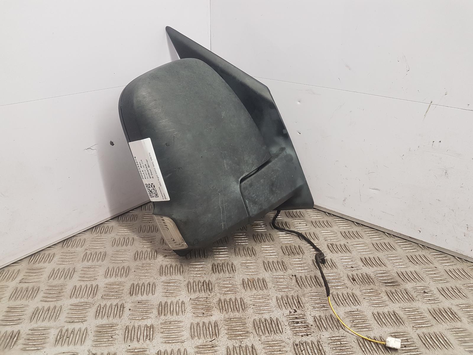 2019 Mercedes Sprinter R Door Mirror View Auto part R Door Mirror Mercedes Sprinter 2019
