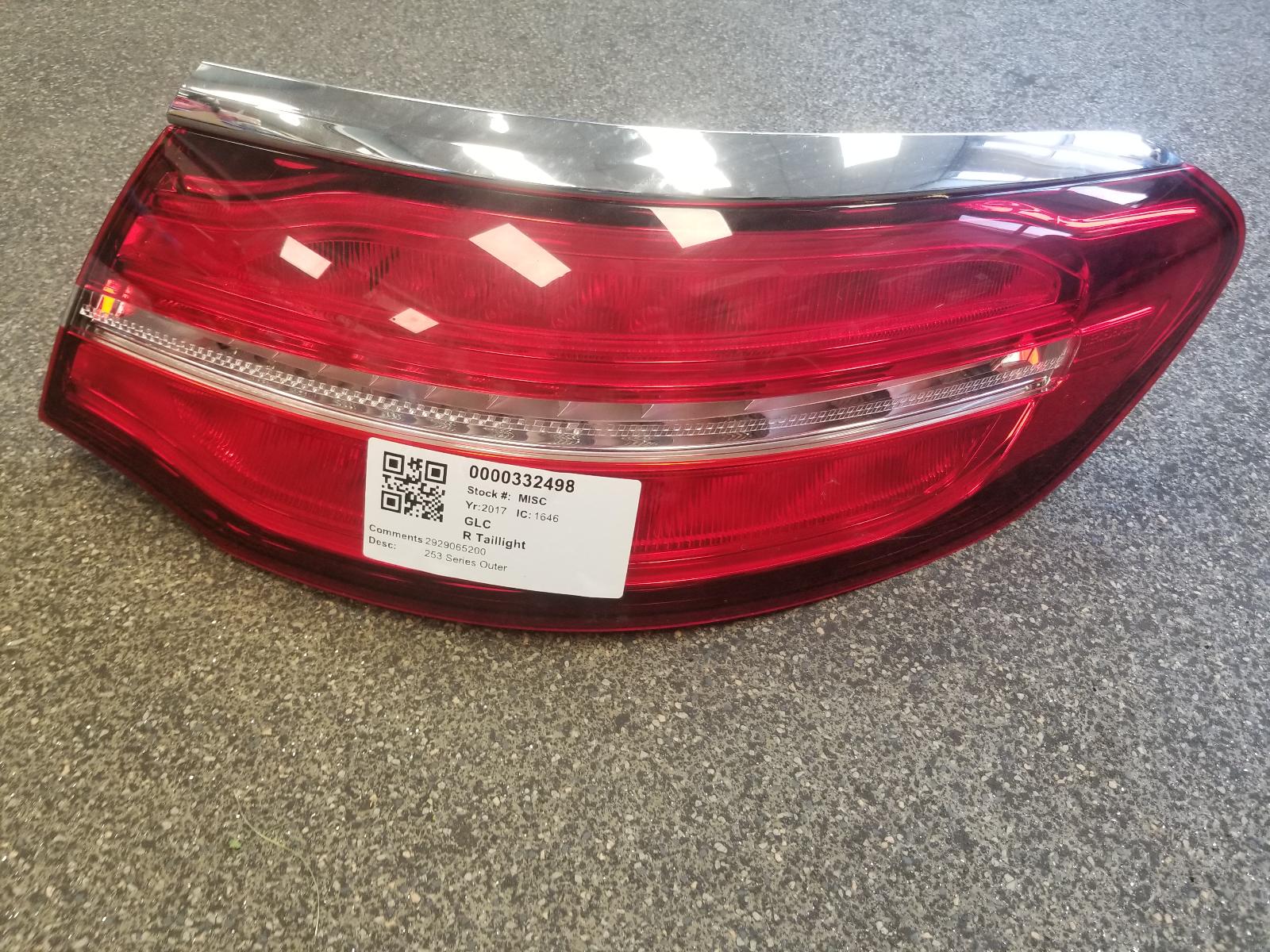 View Auto part R Taillight Mercedes Glc 2017