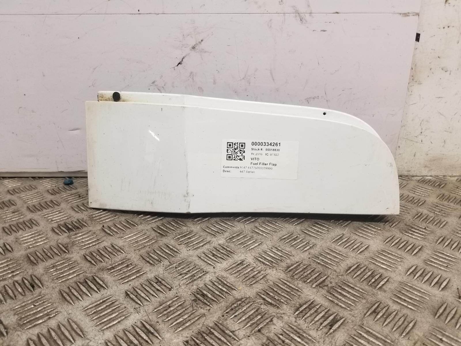 View Auto part Fuel Filler Flap Mercedes Vito 2019