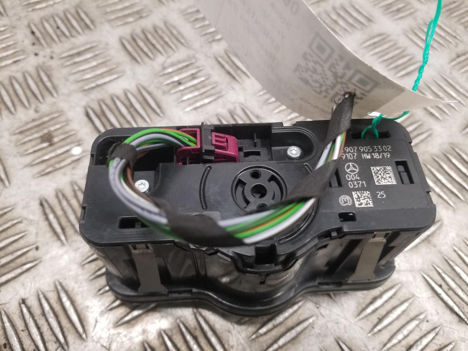 View Auto part Headlight Switch Mercedes Sprinter 2020