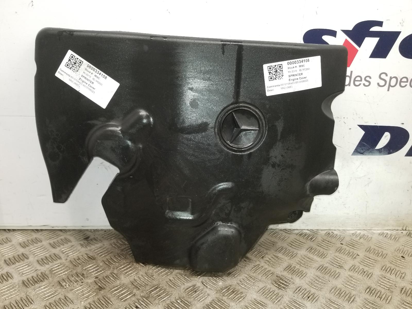 View Auto part Engine Cover Mercedes Sprinter 2019