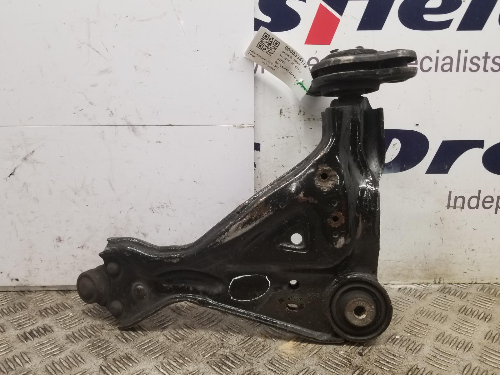 View Auto part RF Lower Control Arm Mercedes Vito 2019