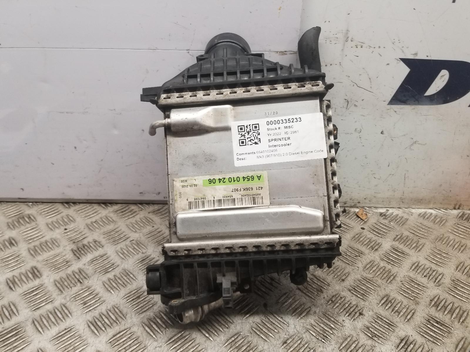 View Auto part Intercooler Mercedes Sprinter 2022