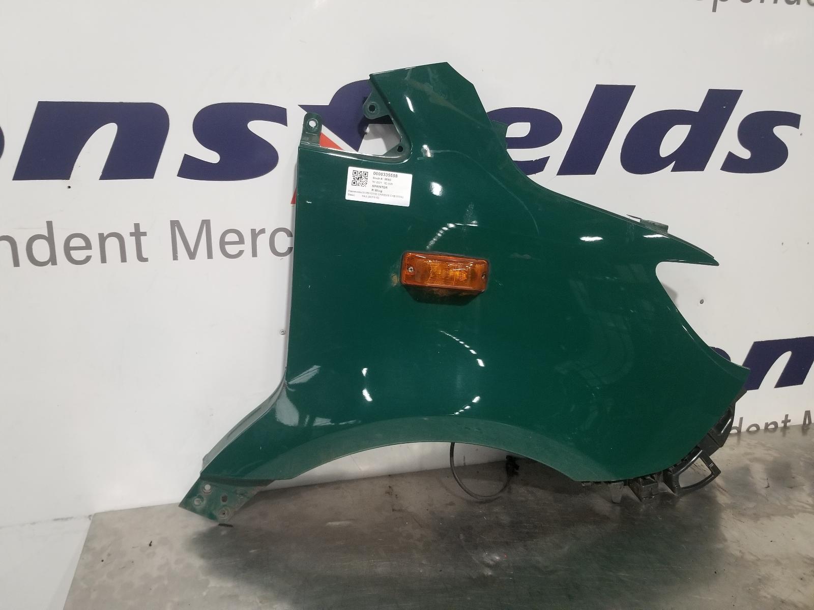 2021 Mercedes Sprinter R Wing View Auto part R Wing Mercedes Sprinter 2021