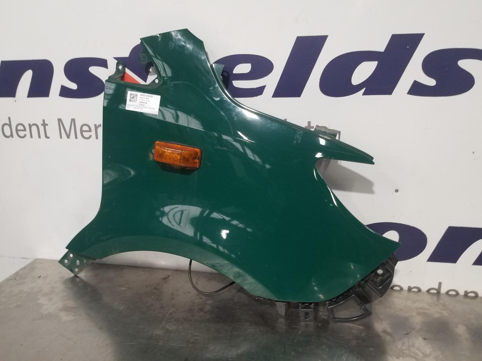 2021 Mercedes Sprinter R Wing View Auto part R Wing Mercedes Sprinter 2021